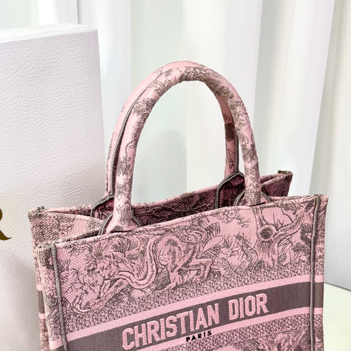 디올 뜨왈드주이 북토트백 스몰 핑크 상품이미지5