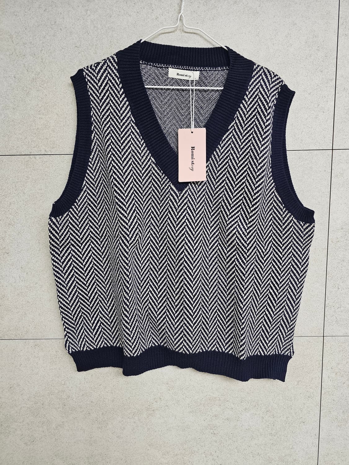 로미스토리 조끼 새상품 상품이미지1