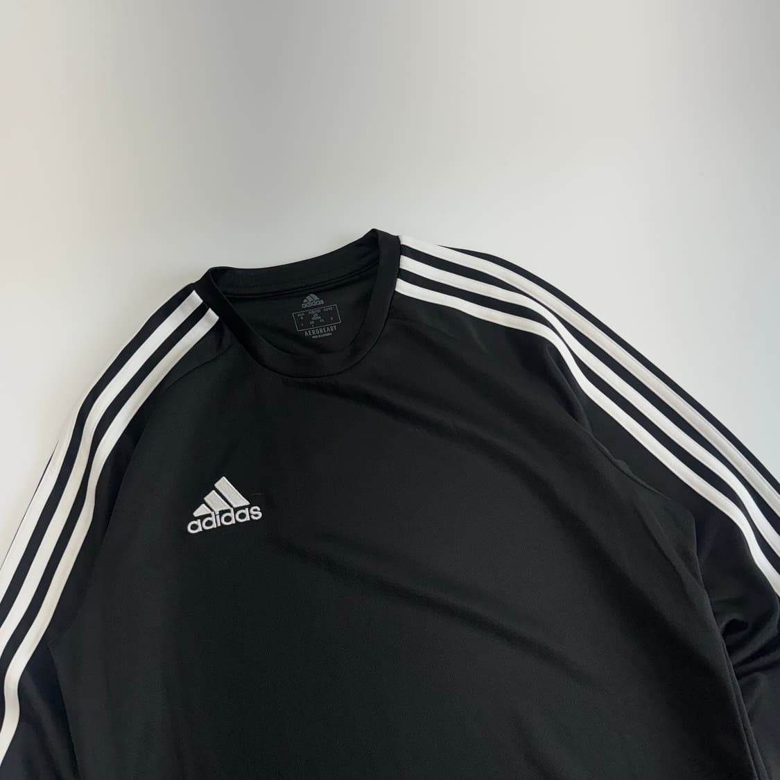 Adidas 아디다스 삼각로고 블랙 롱슬리브 상품이미지4