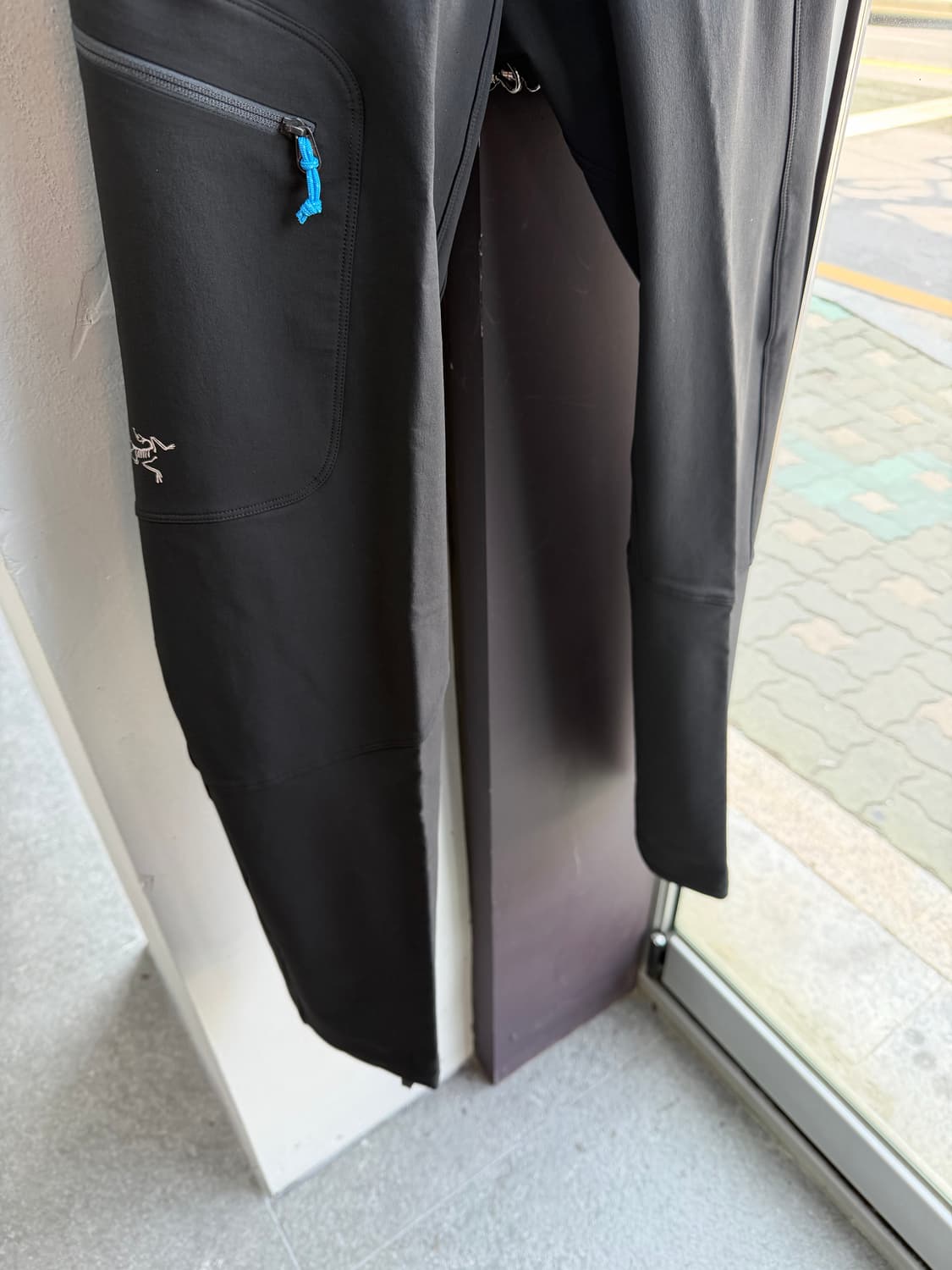 2/ 아크테릭스 감마 AR 트래킹 팬츠 상품이미지4