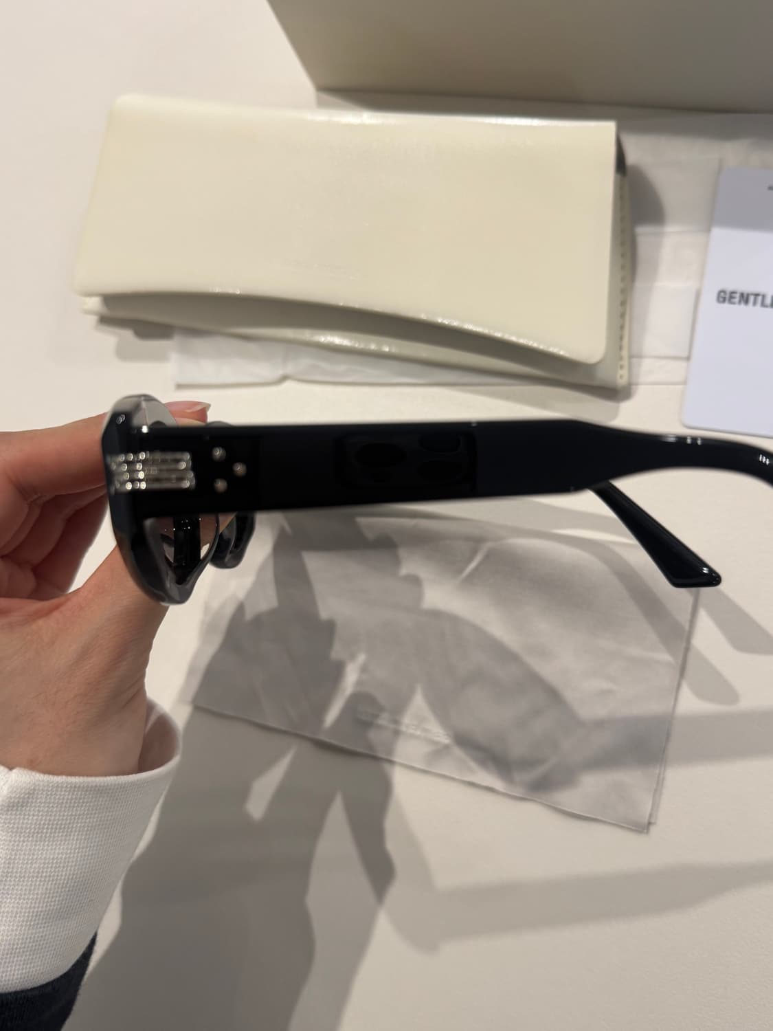 젠틀몬스터 mass 01 상품이미지5