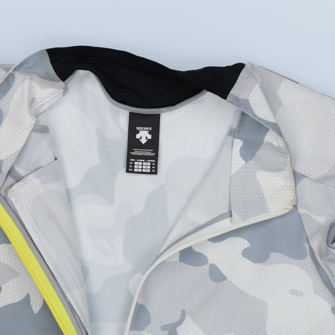 [115] 데상트 카모 트레이 집업  0102H1 상품이미지3