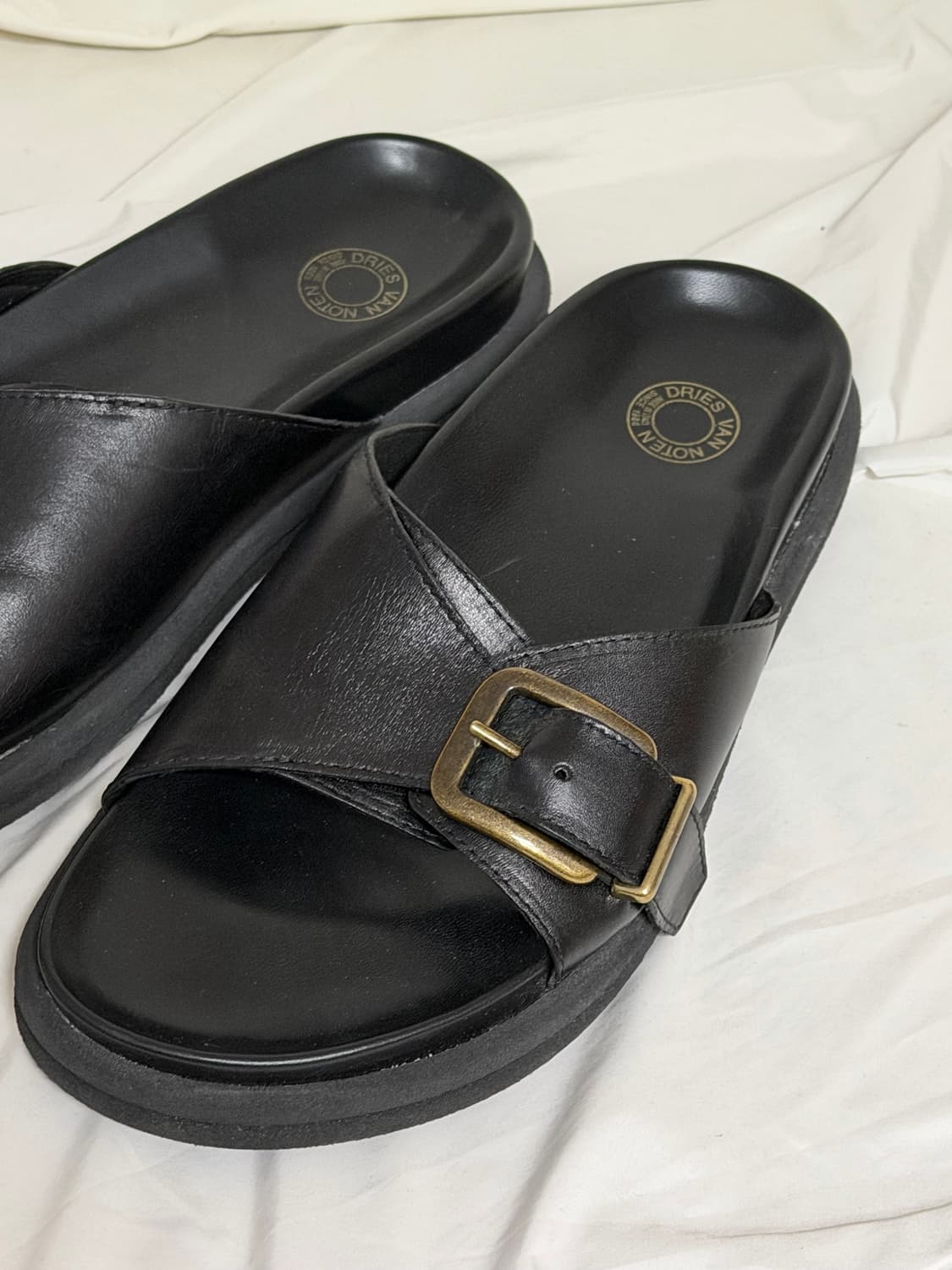 드리스 반 노튼 블랙 레더 버클 샌들 상품이미지2