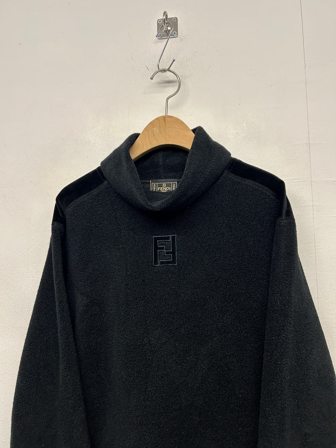 90s 펜디 플리스 터틀넥 풀오버  상품이미지1