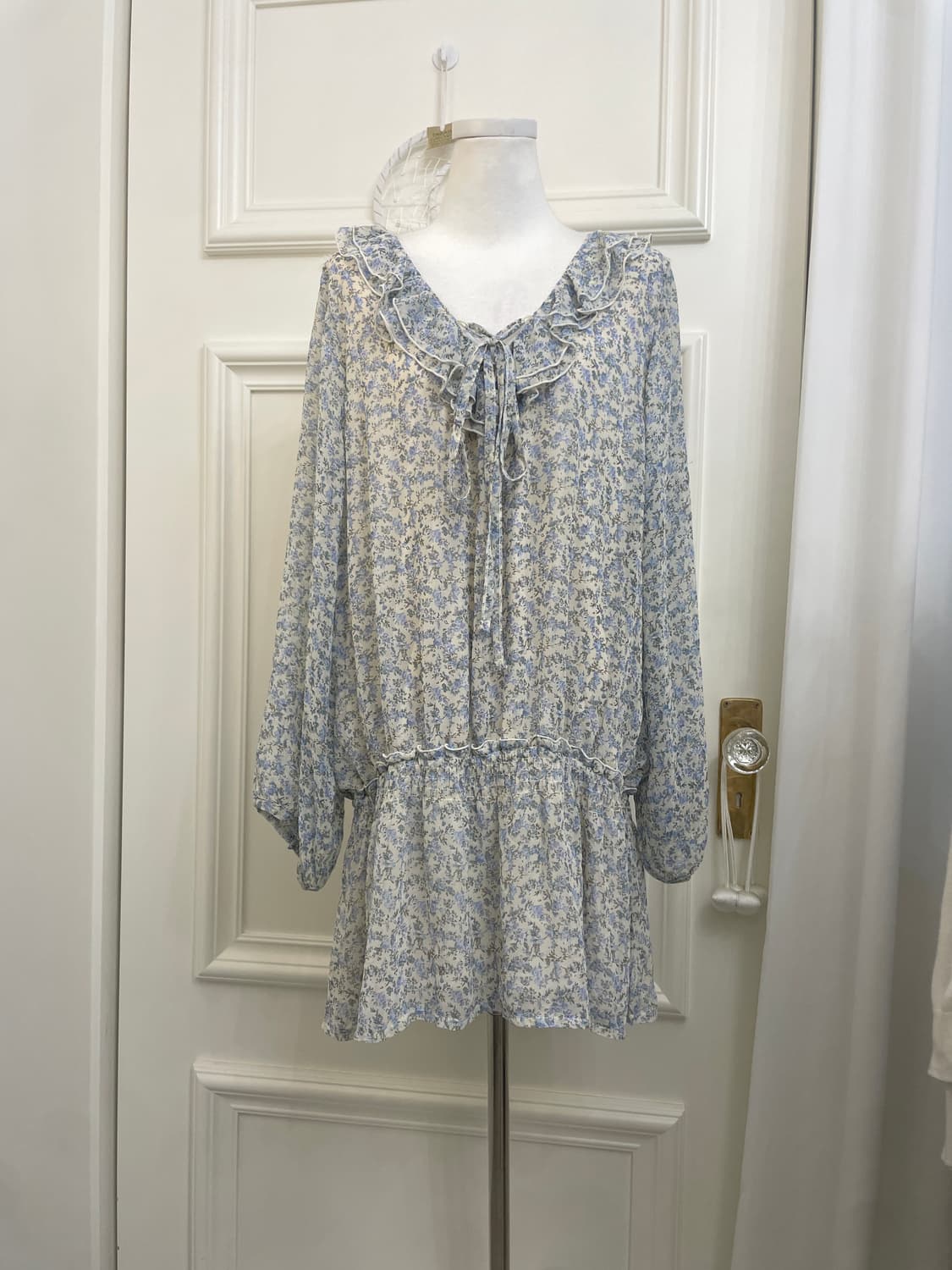 blue flower ruffle lace-up loose opc 상품이미지1