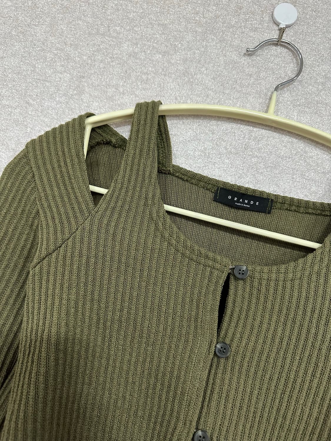 카키 크롭 니트  상품이미지3