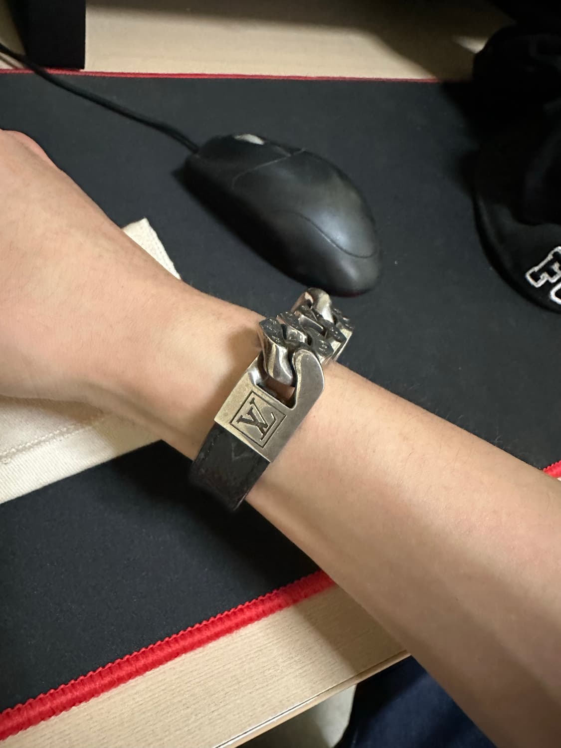 [정품] 루이비통 모노그램 리베르소 팔찌 M 상품이미지3