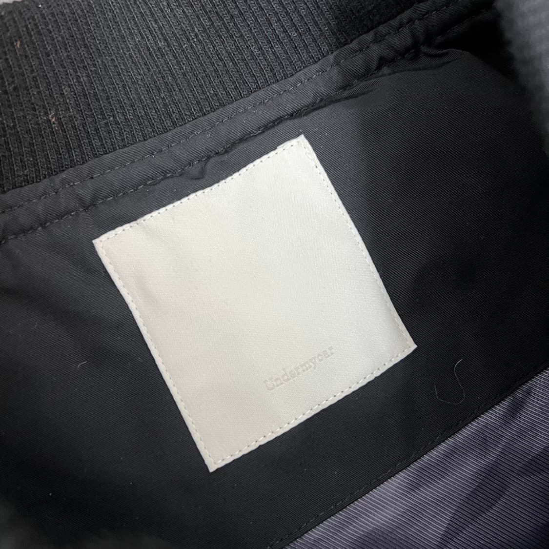 언더마이카 22ss 아바벨 멀티 플랩 오버사이즈 봄버 자켓 상품이미지6