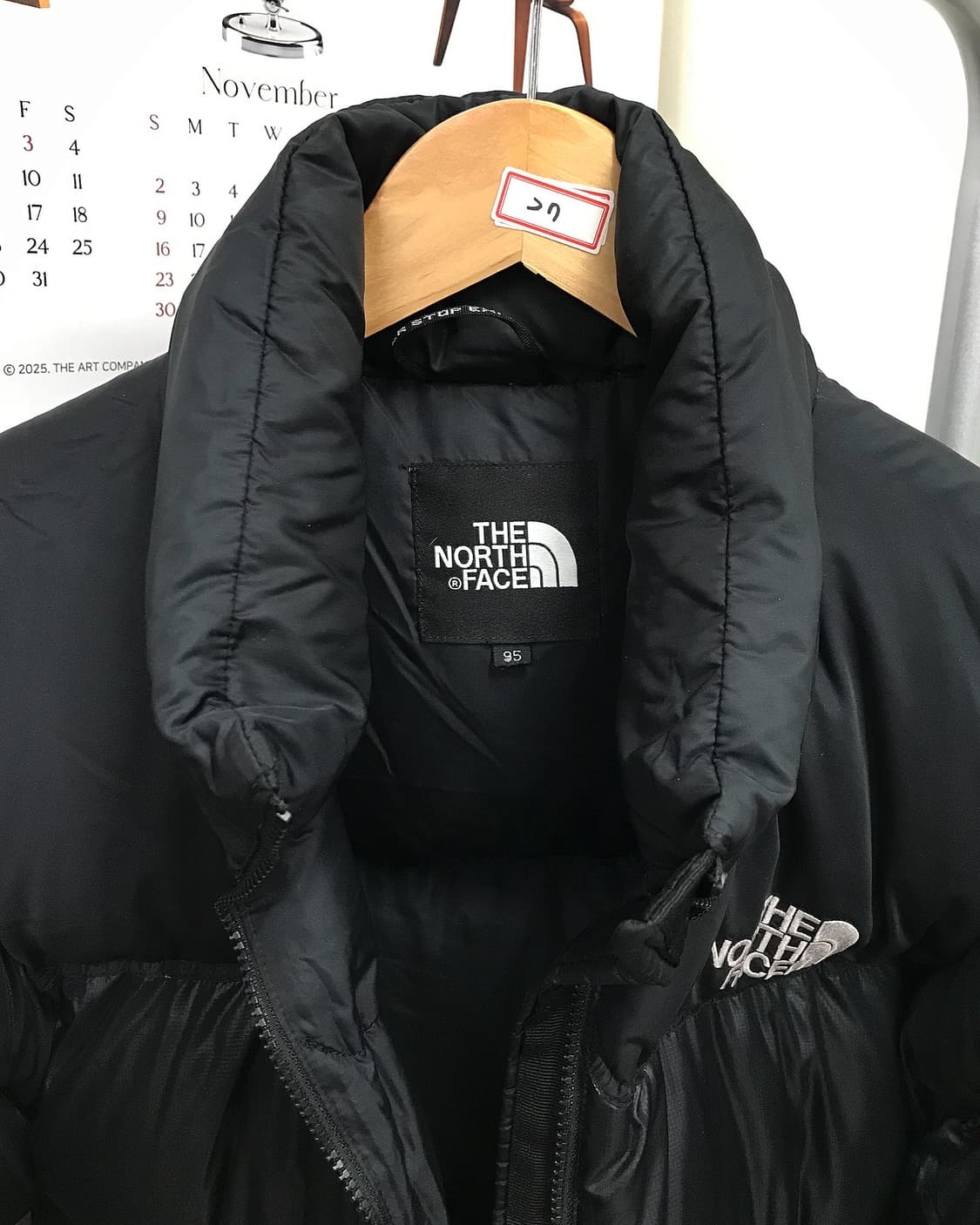 노스페이스 블랙 700 눕시 패딩 상품이미지3