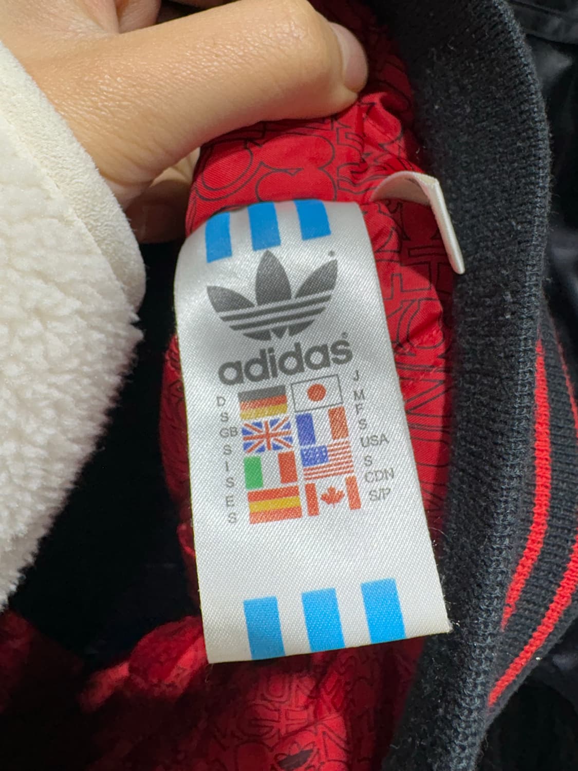 S 아디다스 레드 빅로고 버튼 봄버 자켓 상품이미지8