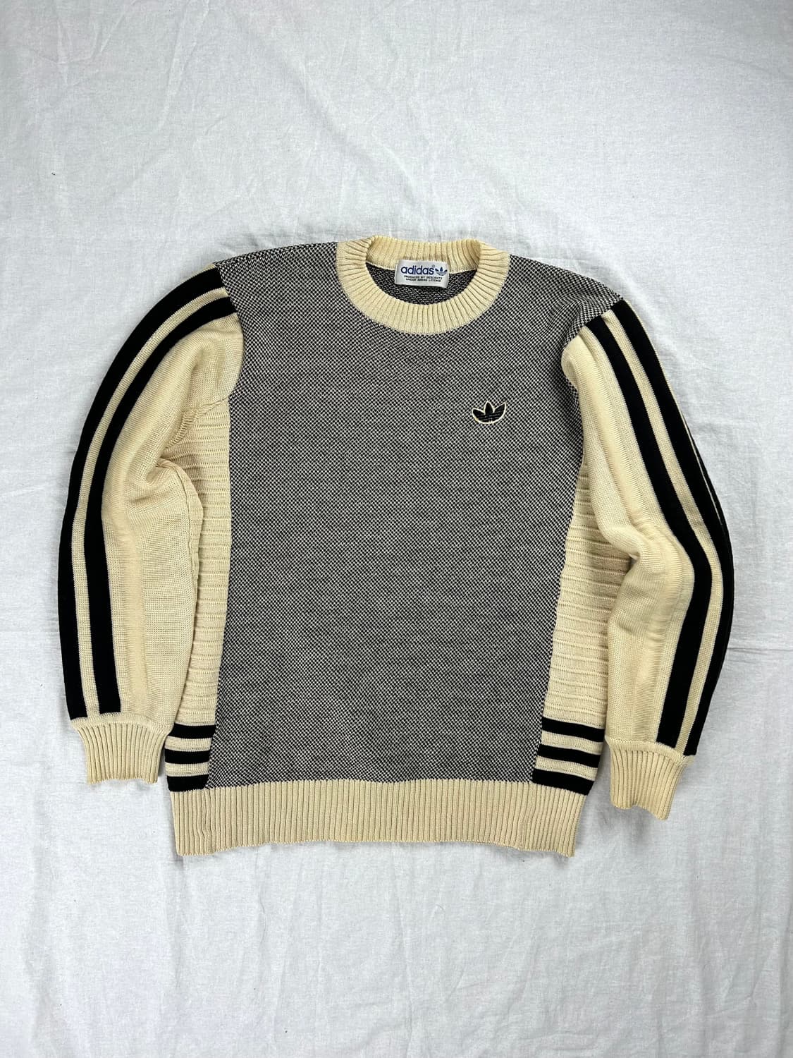 데상트 아디다스 니트 스웨터 상품이미지1