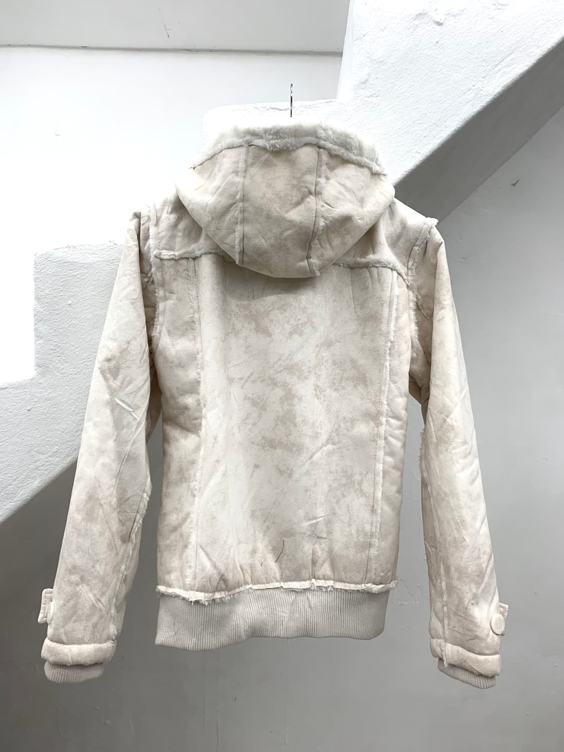 In the attic snow white hood coat   상품이미지7