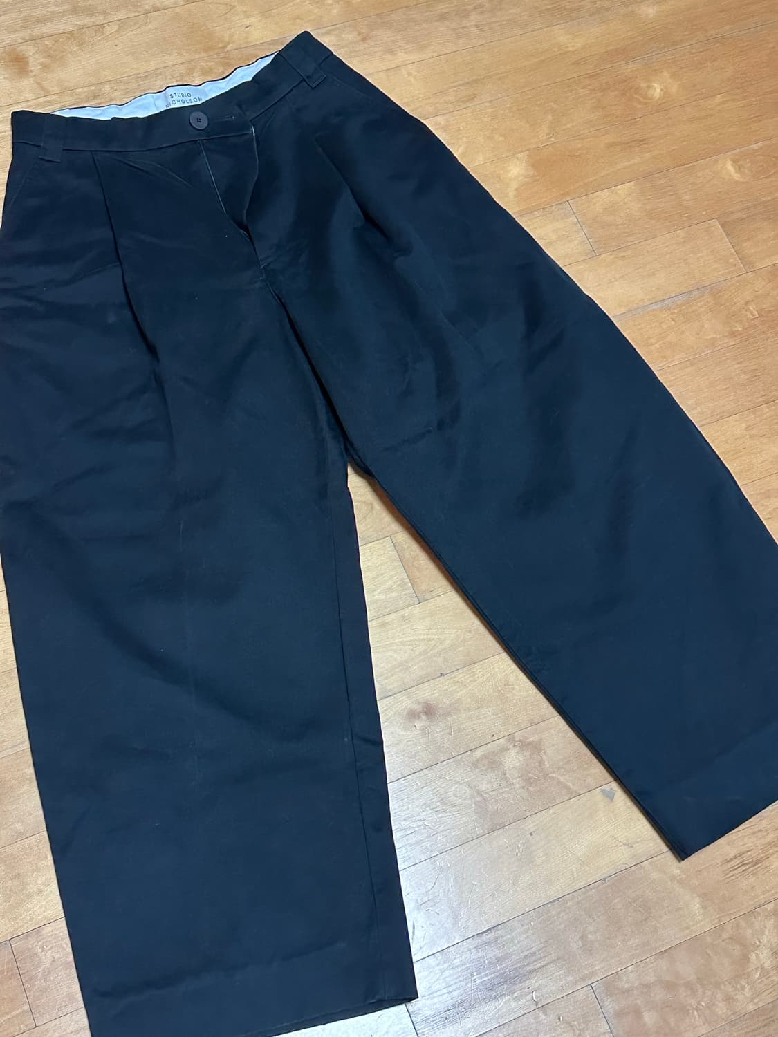 스튜디오 니콜슨 블랙 팬츠 XS 사이즈 상품이미지1