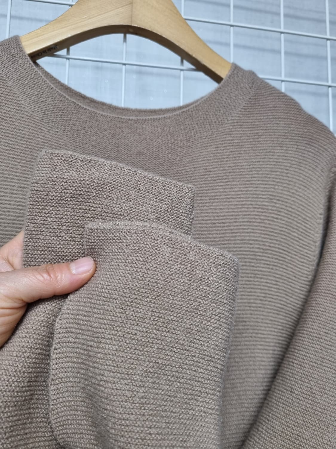 한섬 홀가먼트 샘플 니트원피스 상품이미지3