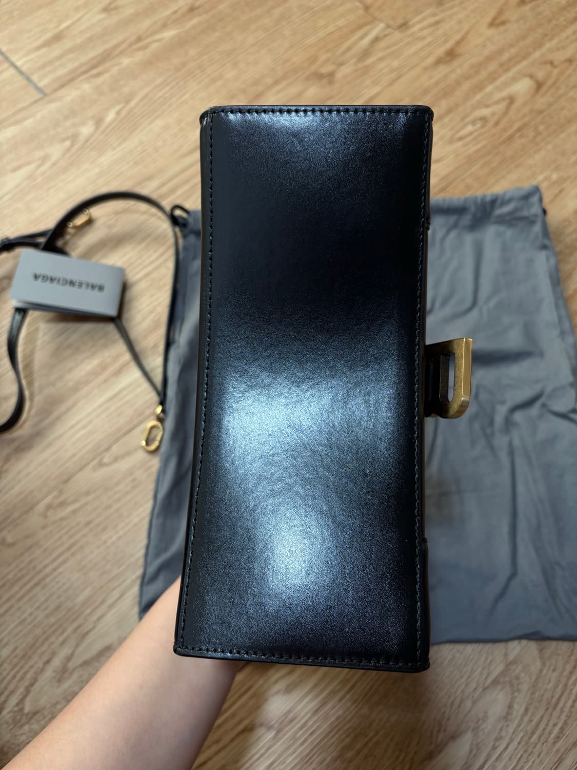 발렌시아가 아워글래스 백 스몰 S 블랙 상품이미지6