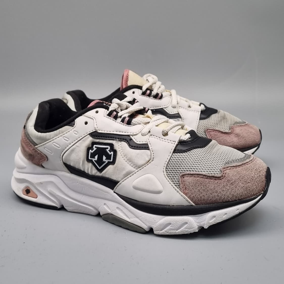 데상트 시티점프 핑크 스니커즈 250 상품이미지1