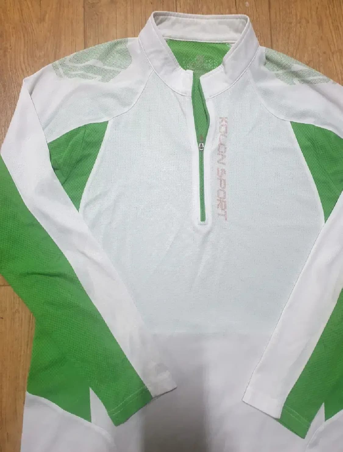 코오롱 아웃도어 반집업 95 사이즈입니다 상품이미지4