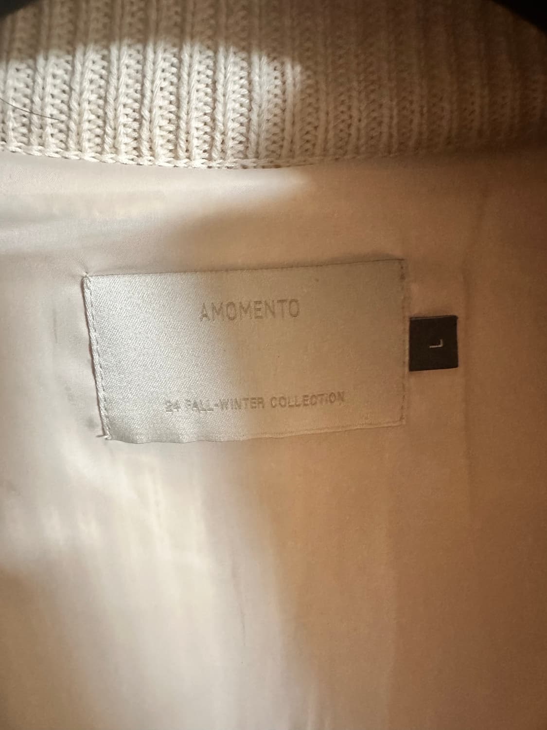 아모멘토 니트집업 l 상품이미지2