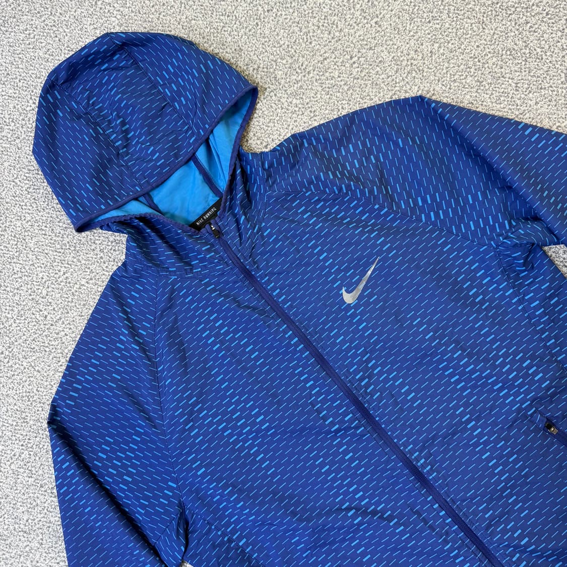 나이키 러닝용 바람막이 L 상품이미지3