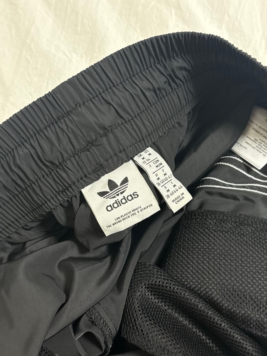 아디다스 오버사이즈 트랙 팬츠 M사이즈 상품이미지6