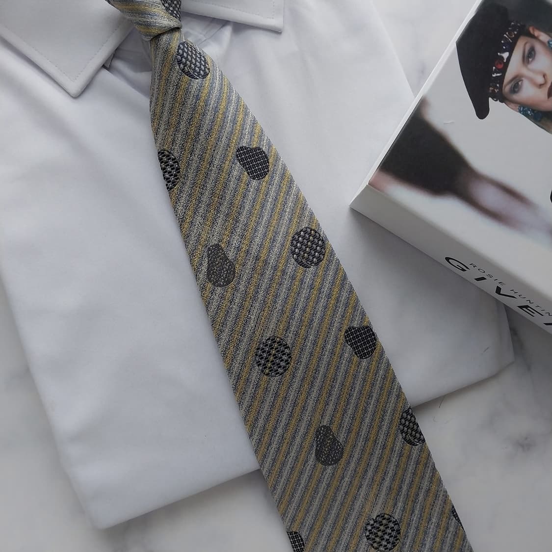 지방시 실크 그레이 스트라이프&도트 넥타이 9.9cm A등급 K1095
 상품이미지7