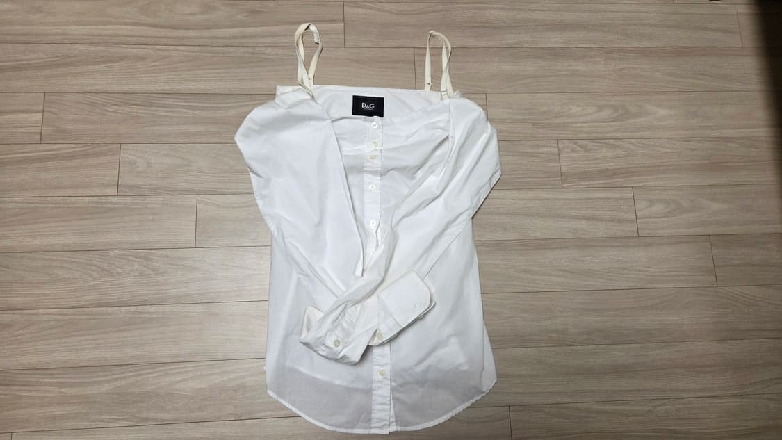 돌체앤가바나 리본 화이트 슬리브리스 블라우스 상품이미지2