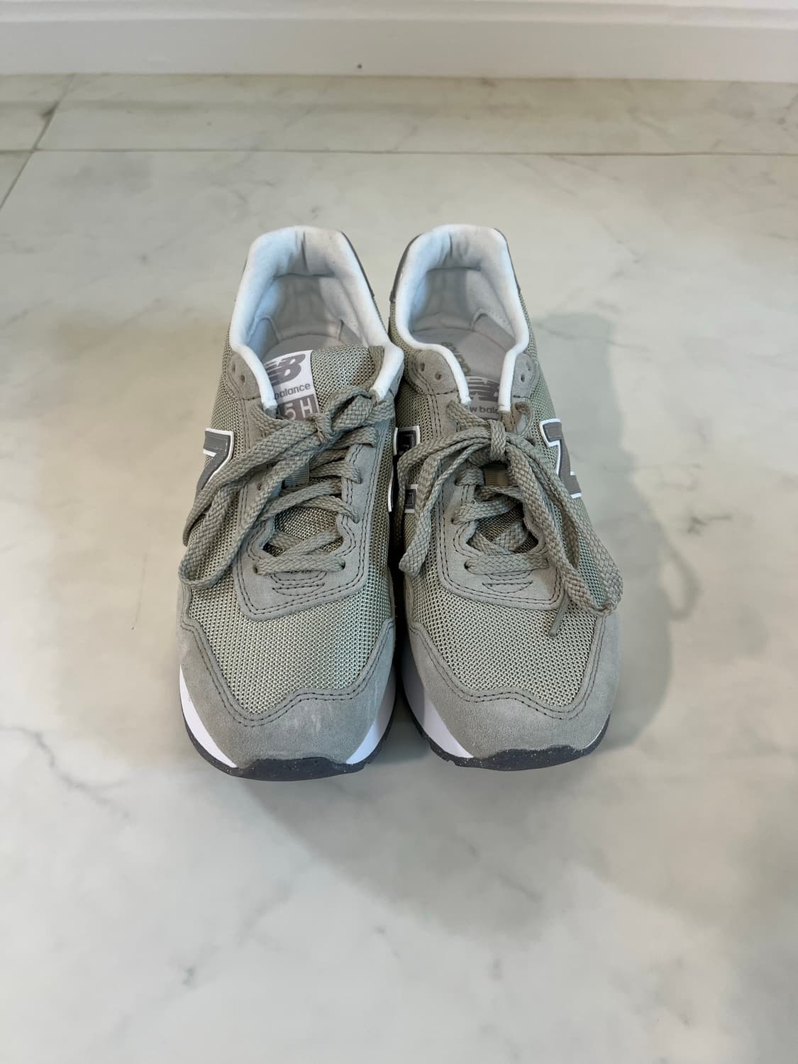 새제품 뉴발란스 여성 신발 (카키 그린 / 255mm) 상품이미지2