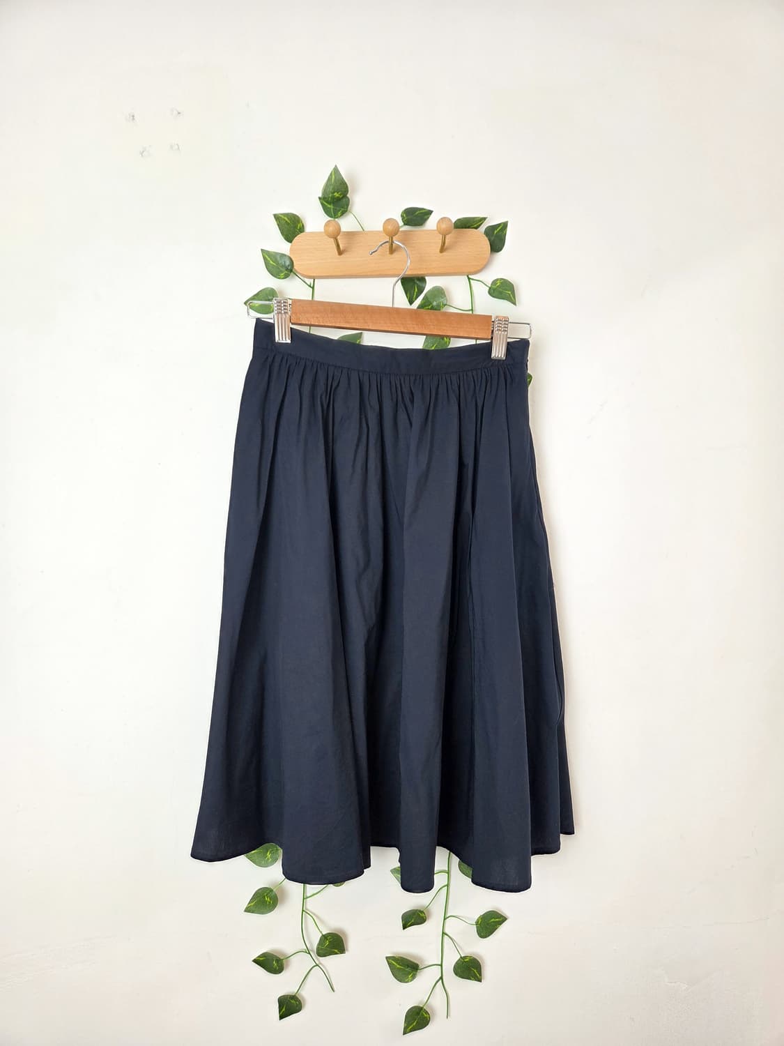 네이비 미디 스커트 상품이미지1