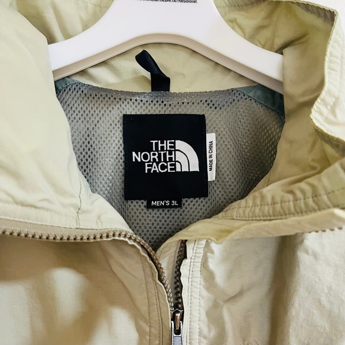 노스페이스 바람막이 자켓 베이지 상품이미지3
