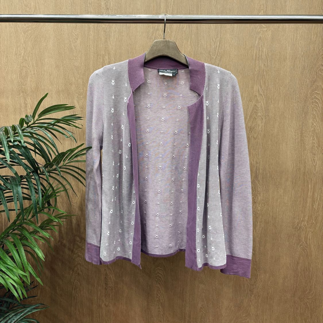 살바토레 페라가모 라이트 웨이트 오픈 가디건 간치니 패턴 디테일 퍼플 상품이미지1