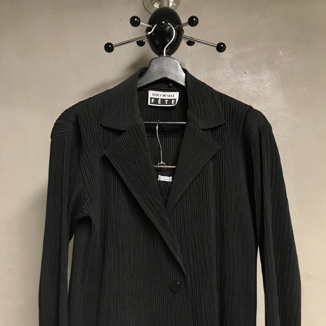 이세이 미야케 플리츠 셋업 블랙 3(W) 상품이미지2