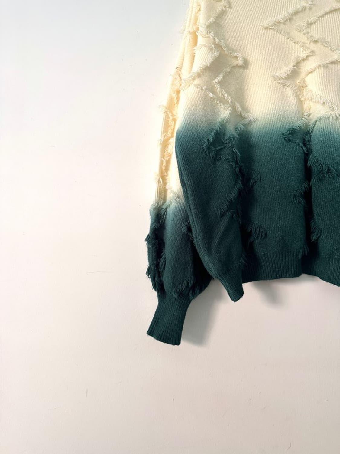 Tassel gradient knit / green & ivory 상품이미지4