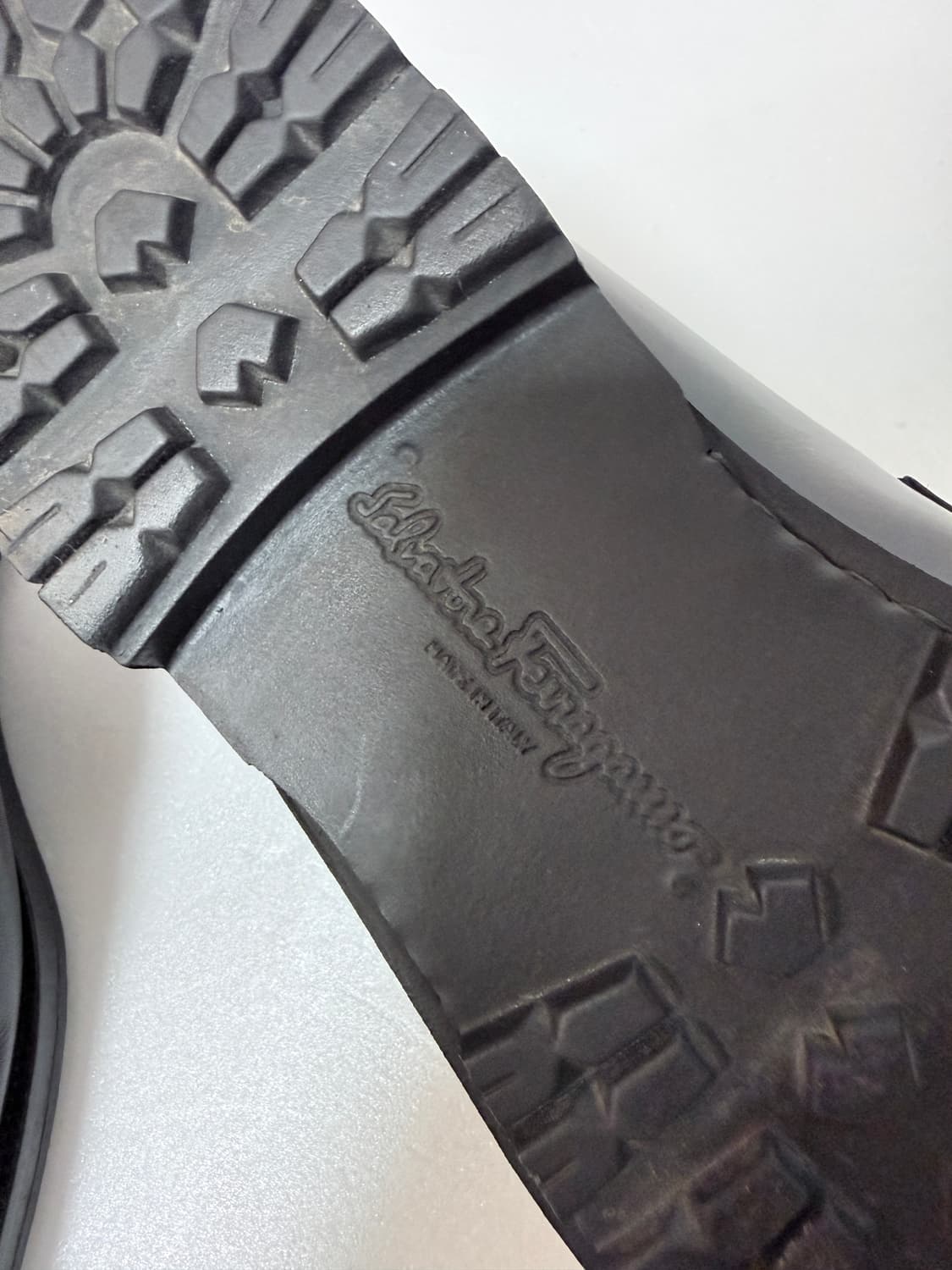 페라가모 간치니 로퍼 블랙 260 남성 가죽 로퍼 정장 구두 상품이미지7