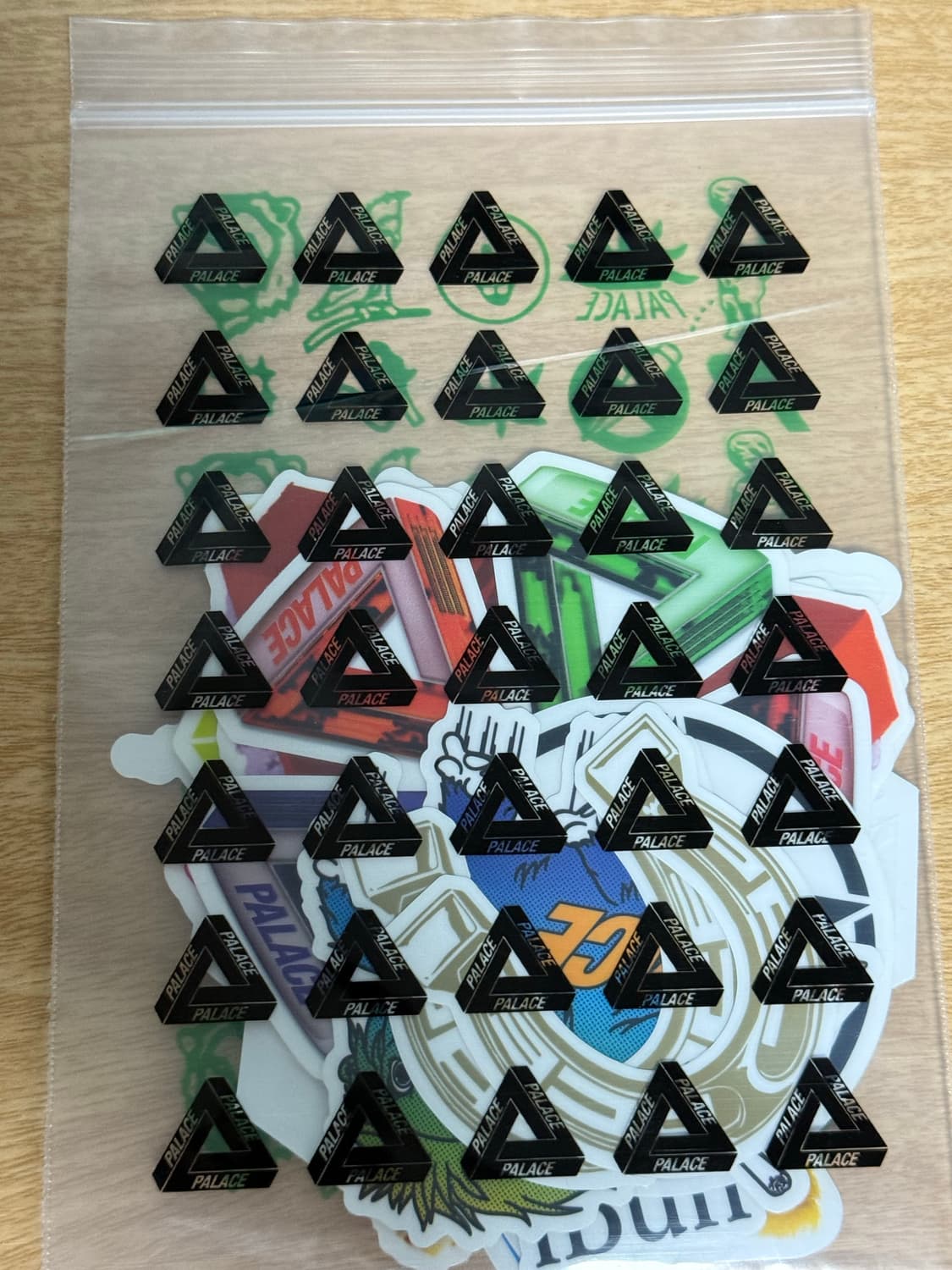 Palace 21fw Autumn sticker pack 상품이미지2