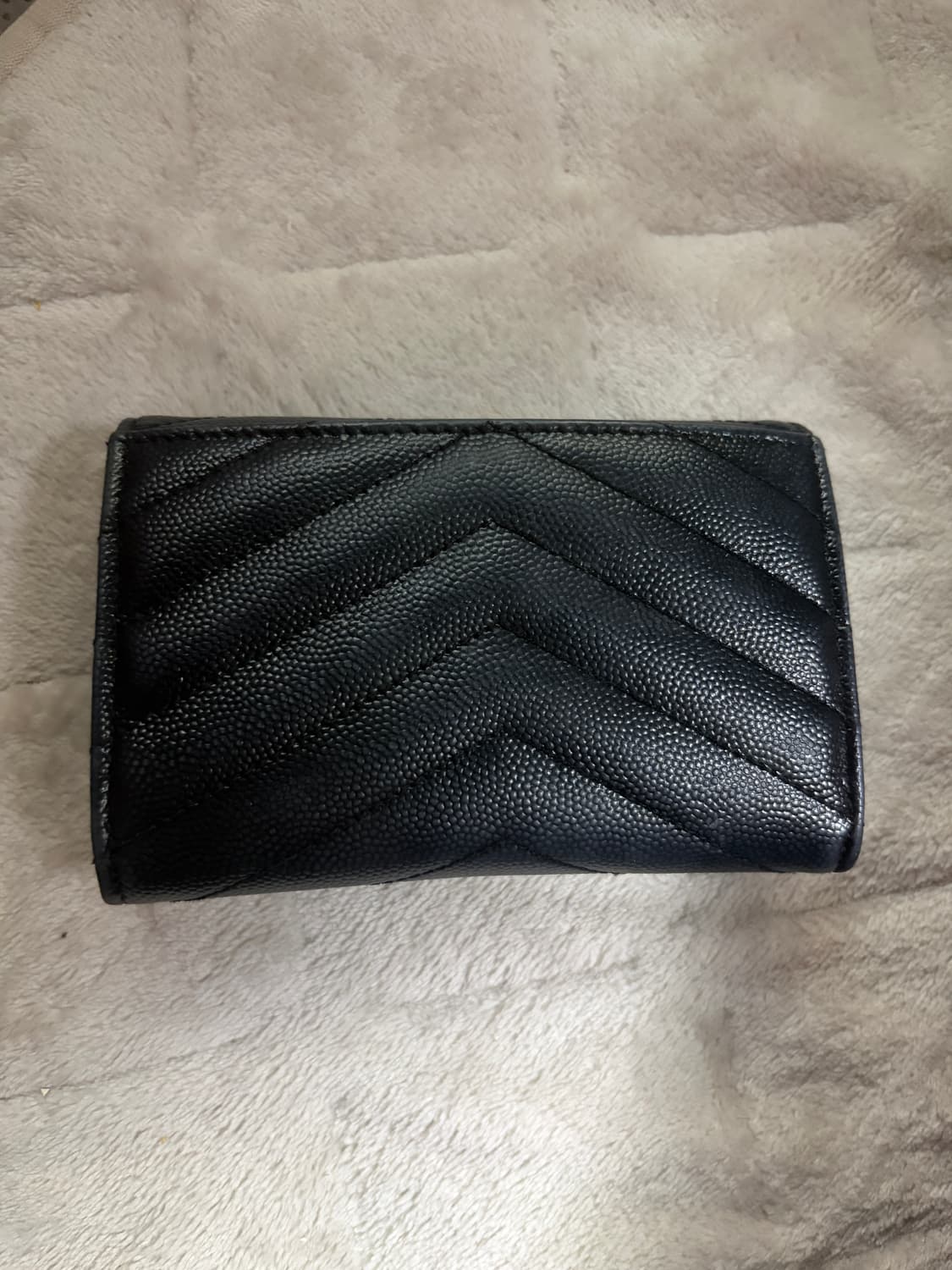 입생로랑 퀄팅 그랑 드 뿌르 금장 지갑 상품이미지3