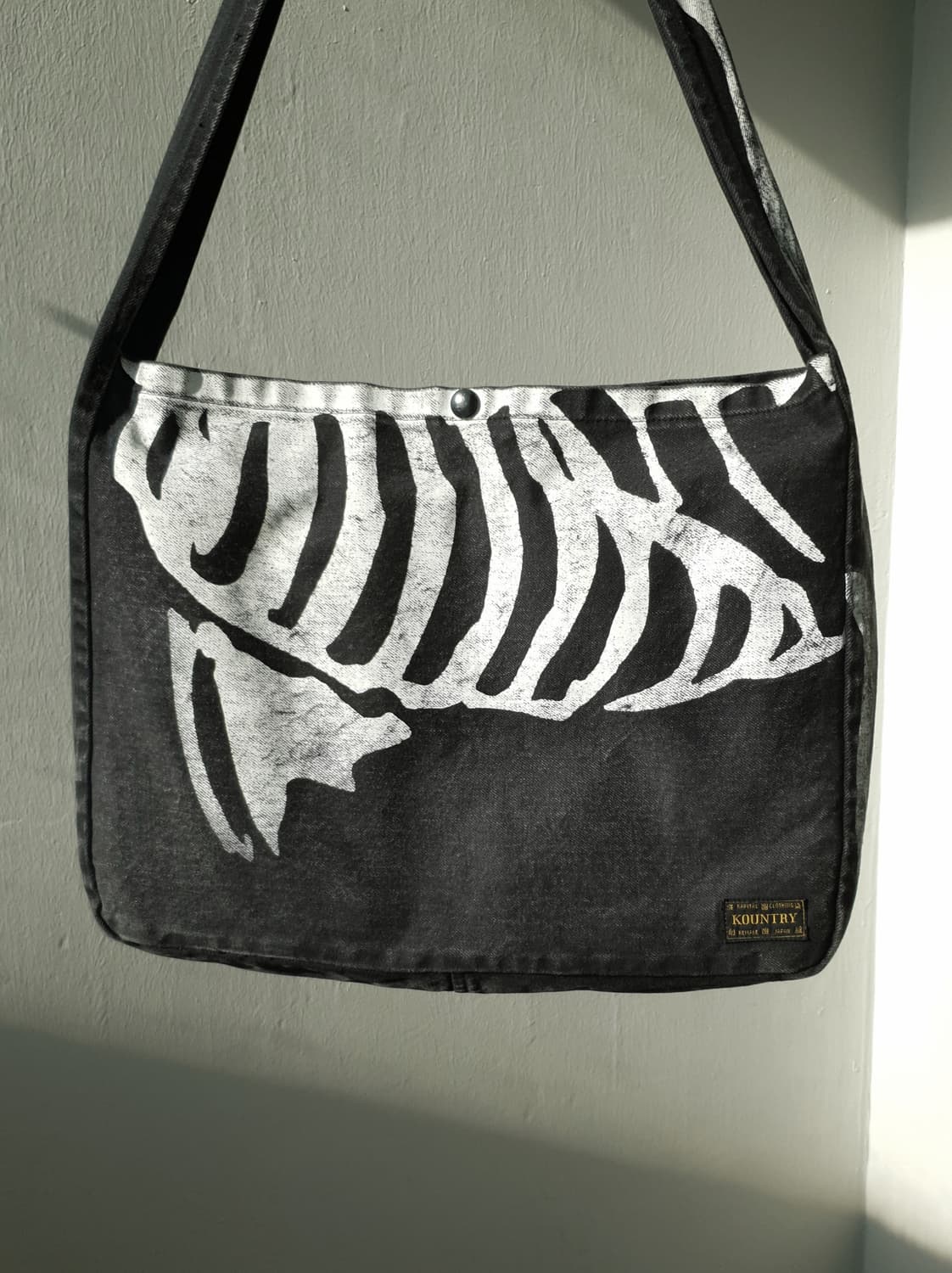 KAPITAL denim Bone Print Book Bag 상품이미지3