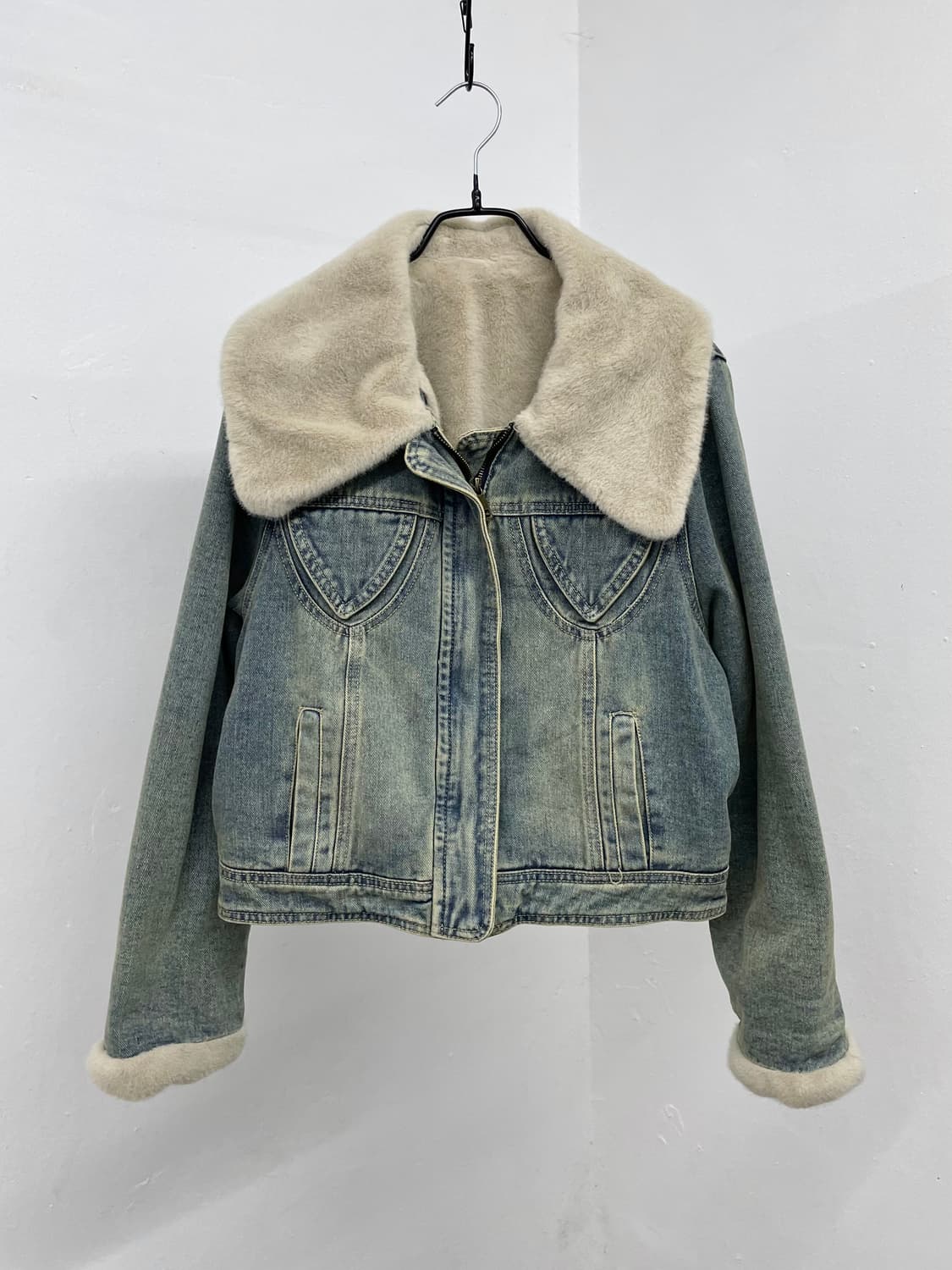 데님 퍼 절개 디테일 자켓  상품이미지4