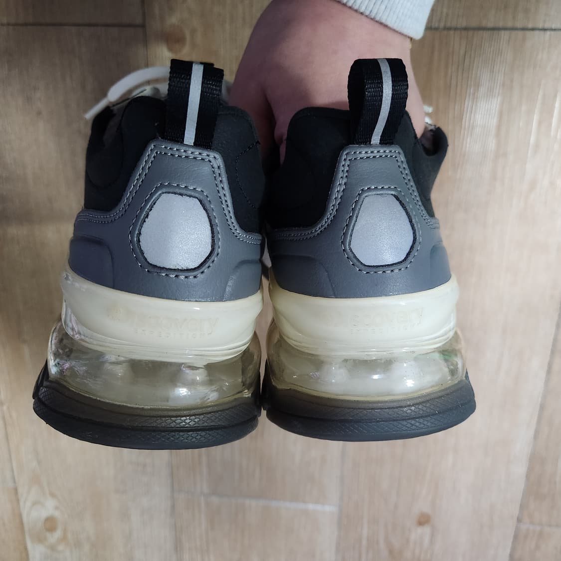 디스커버리 버킷 디워커 에어 운동화 265 상품이미지3