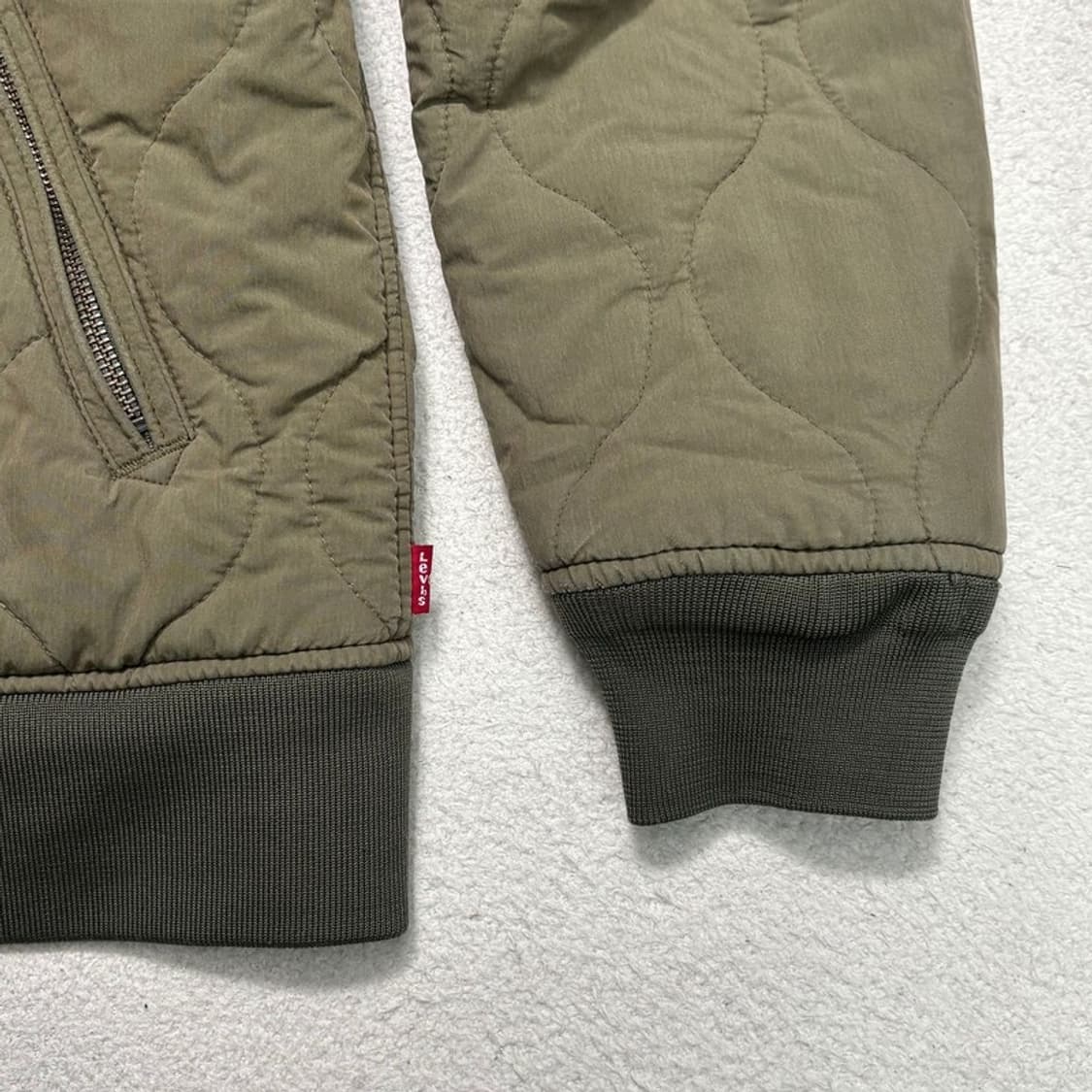 LEVIS 퀄팅 봄버 자켓 카키 L 상품이미지3