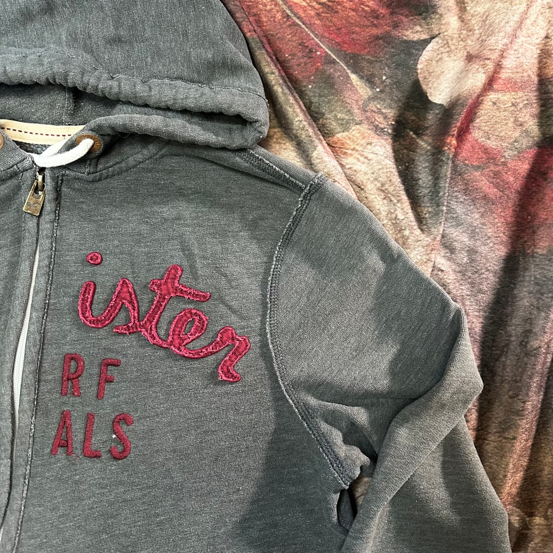 홀리스터 빈티지 빅로고 그레이후드집업 M 상품이미지2