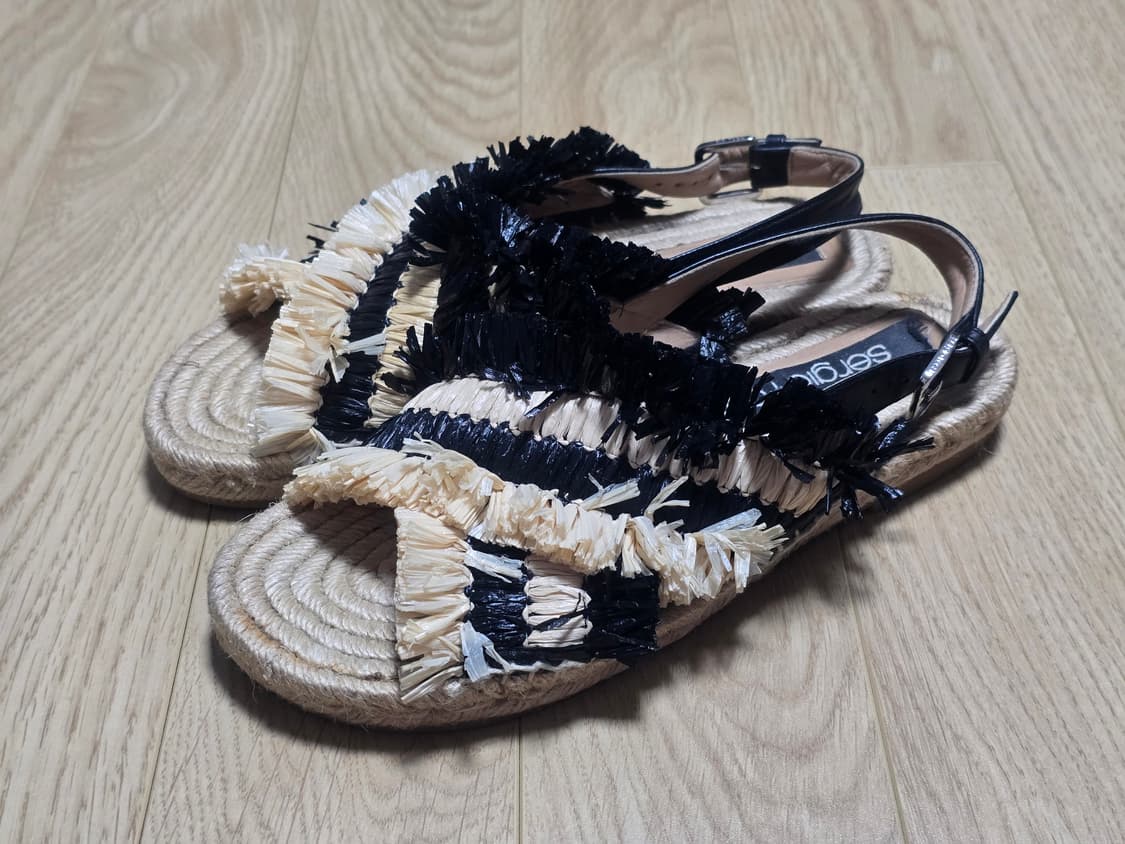 Sergio Rossi 에스파듀 샌들 36 상품이미지1