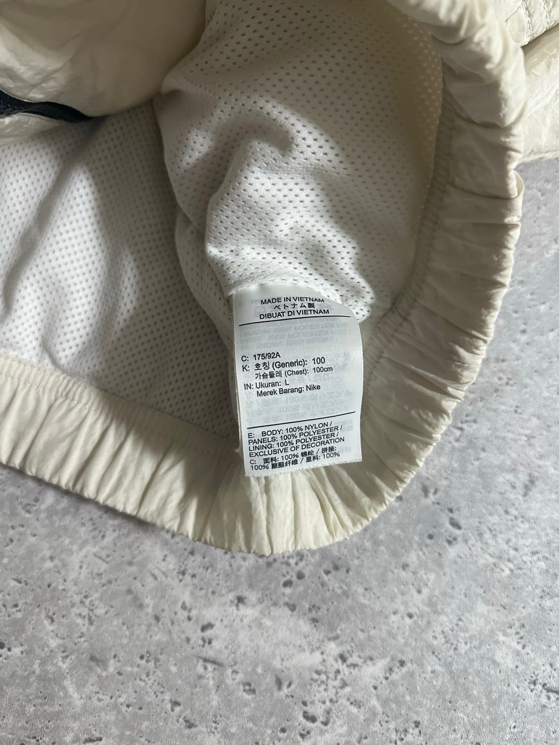 Nike 크림 빅 스우시 우븐 자켓 상품이미지4