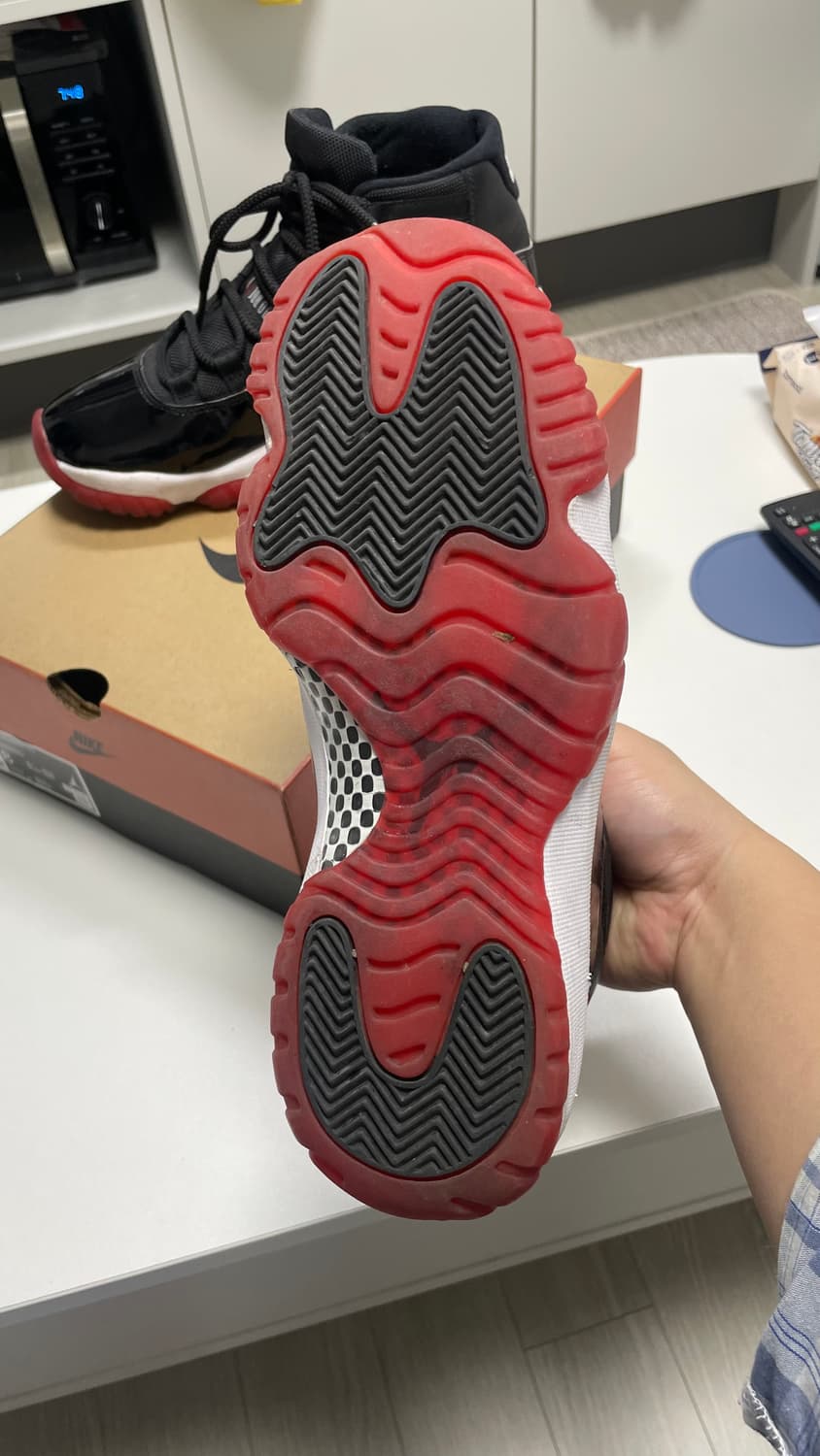 조던 11 브레드 260 판매합니다 상품이미지3