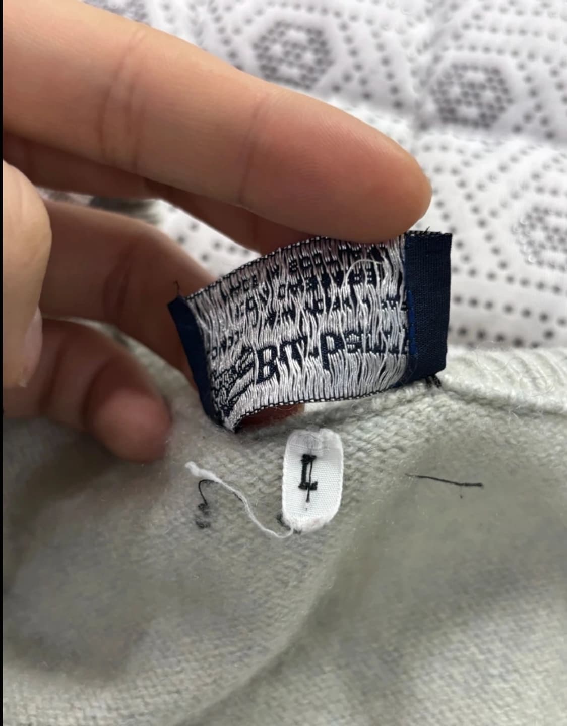 버버리 캐시미어 V넥 니트 66 상품이미지6