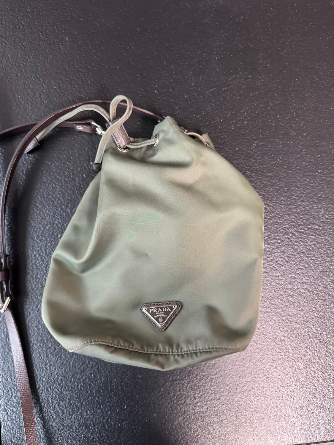 프라다 포코노 복조리 버킷백 상품이미지1