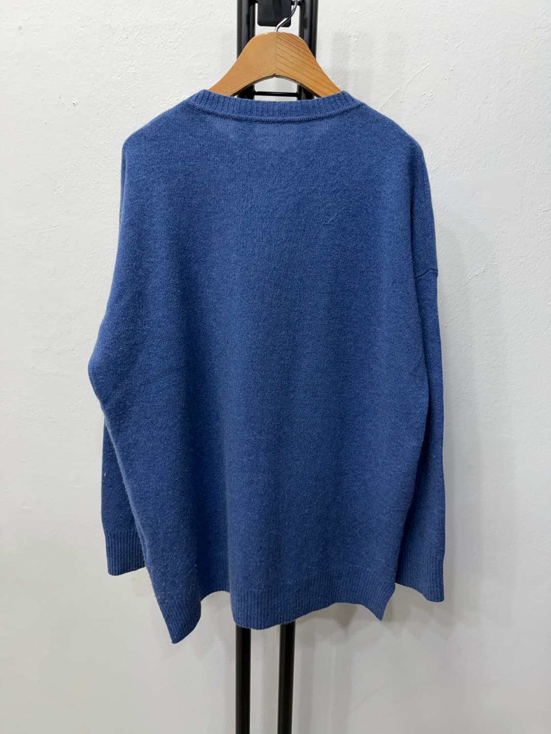 정품) 라운드넥 블루 캐시미어100 니트 스웨터 77~ 상품이미지4