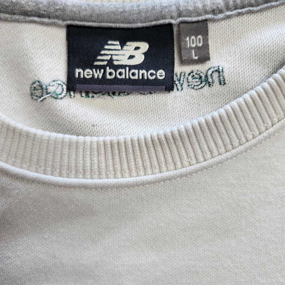 뉴발란스 맨투맨 상품이미지2