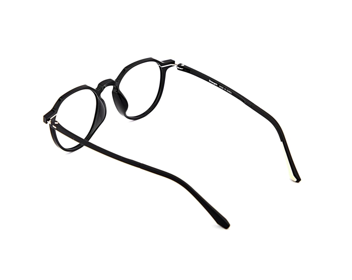 브릿지가 짧은 46사이즈의 울템안경 상품이미지4