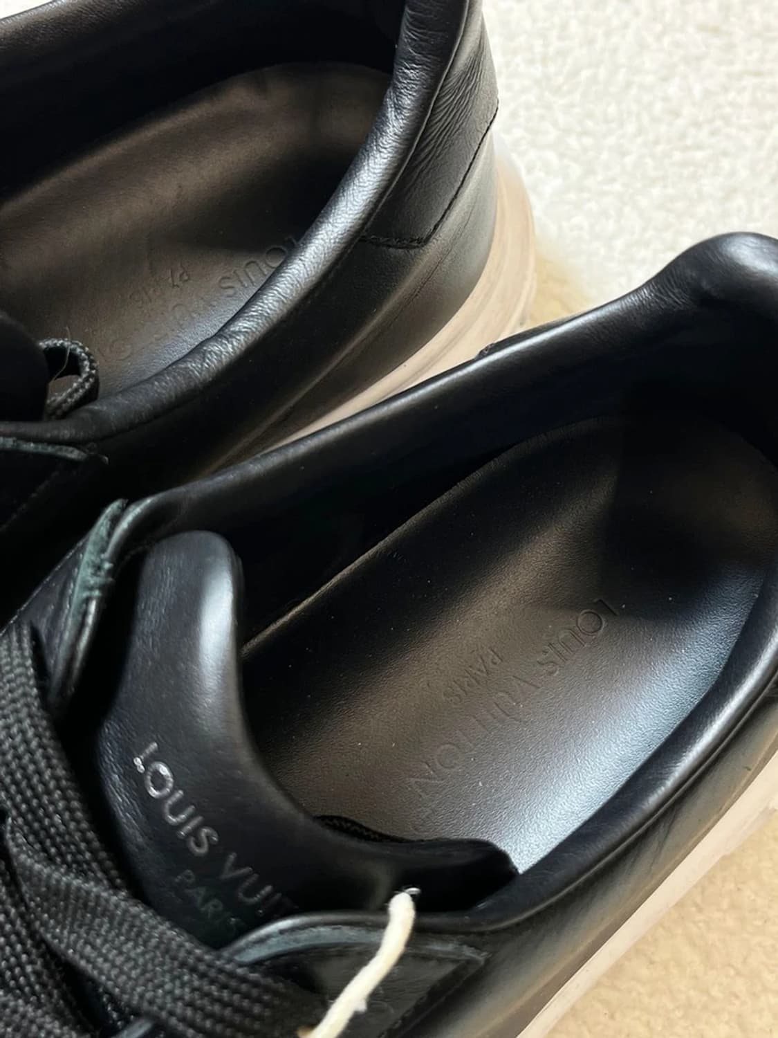 루이비통 송아지 가죽 타임 아웃 스니커즈 A1728 상품이미지6