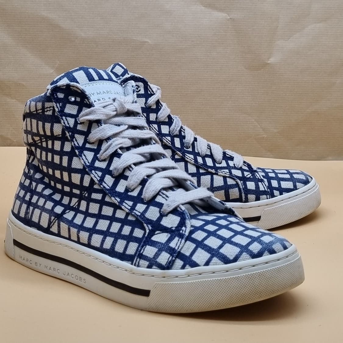 마크제이콥스 하이탑 35 225. 상품이미지1